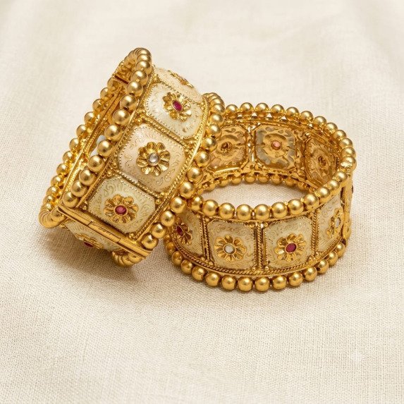 ANTIQUE BANGAL