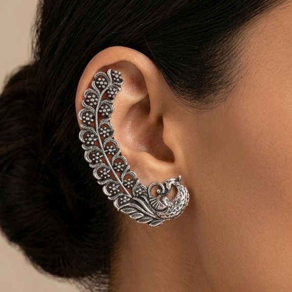 EAR CUFF