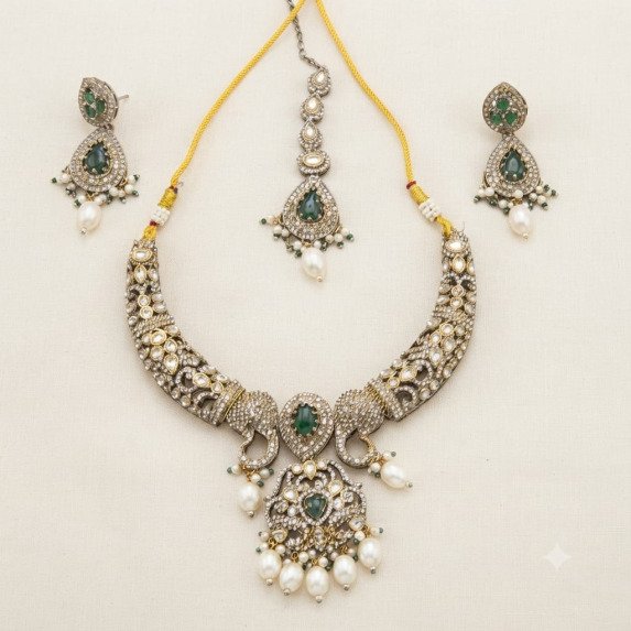 MEHNDI PALETING KUNDAN NECKLACE