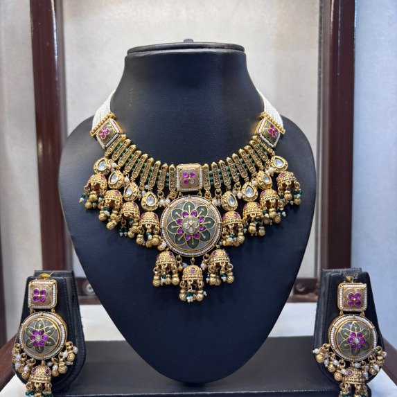 HARITAGE SHORT NECKLACE
